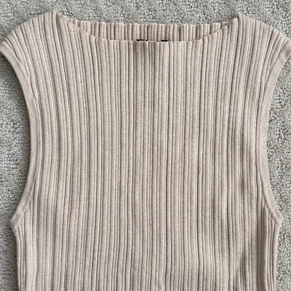 Quince Cotton Cashmere Ribbed Tank Heather Oatmeal M Wardrobe Staple Stretch NWT - Picture 6 of 15